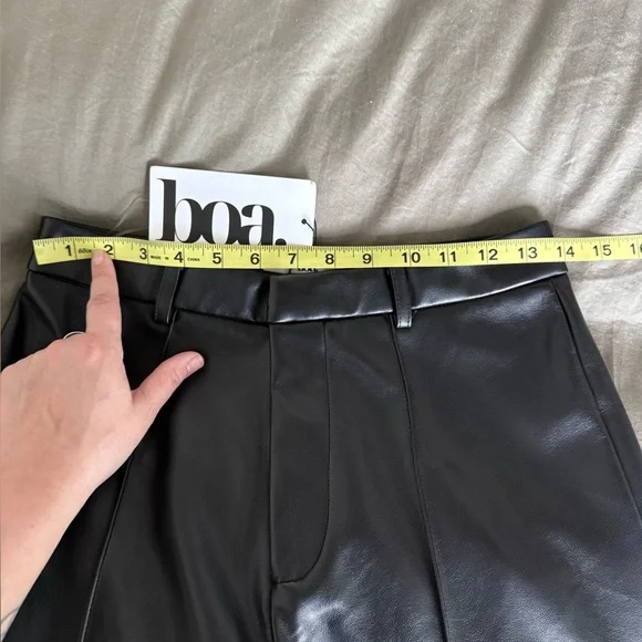 Because of Alice Black Faux Leather Wide-Leg Pants M NWT Viral Y2K Quiet Luxury - Picture 5 of 8